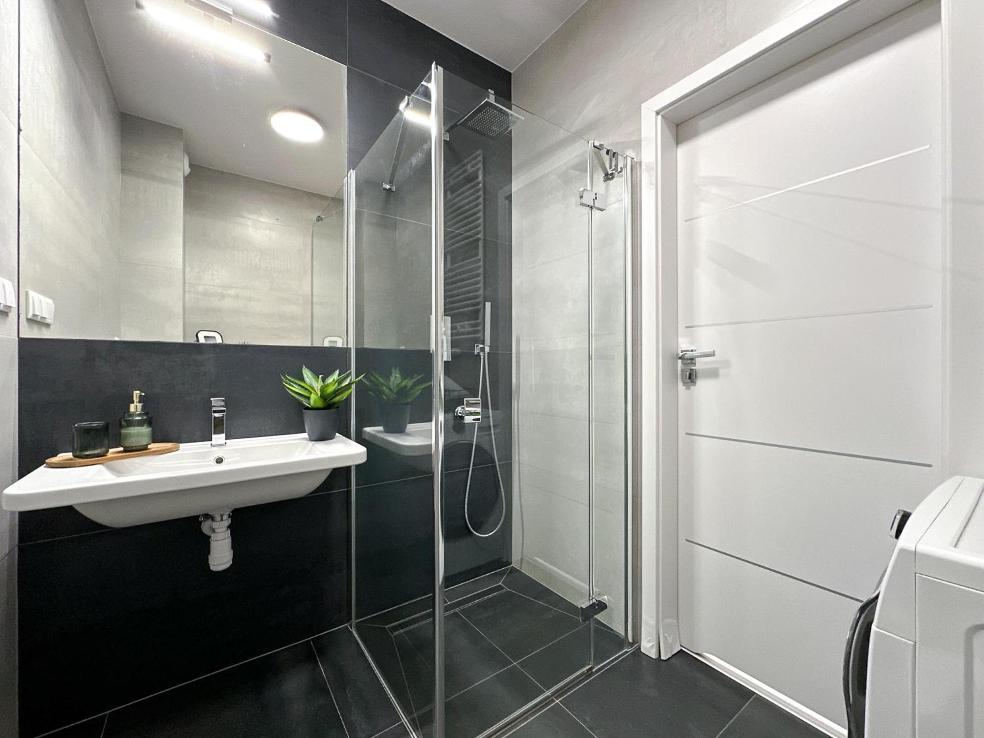 Krakowski Zakatek- Apartament Premium Z Garazem Exterior photo